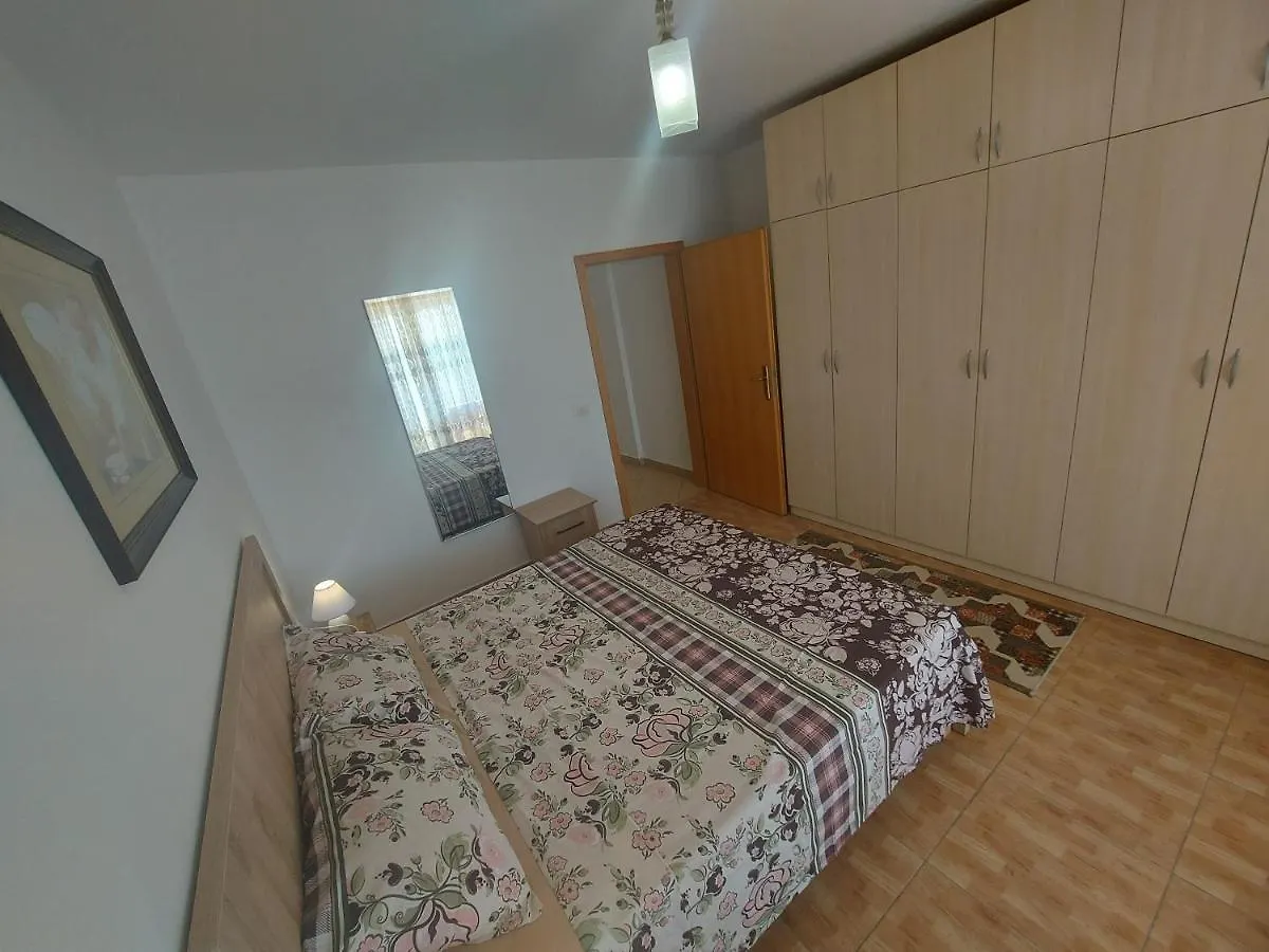 Bral Apartments 4 Durres