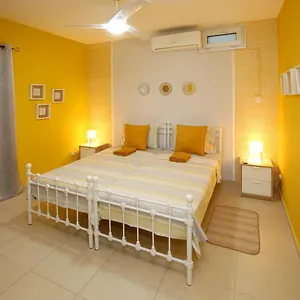 930m To Beach-2 Bedroom+veranda-perfect Located , Ларнака Кипр